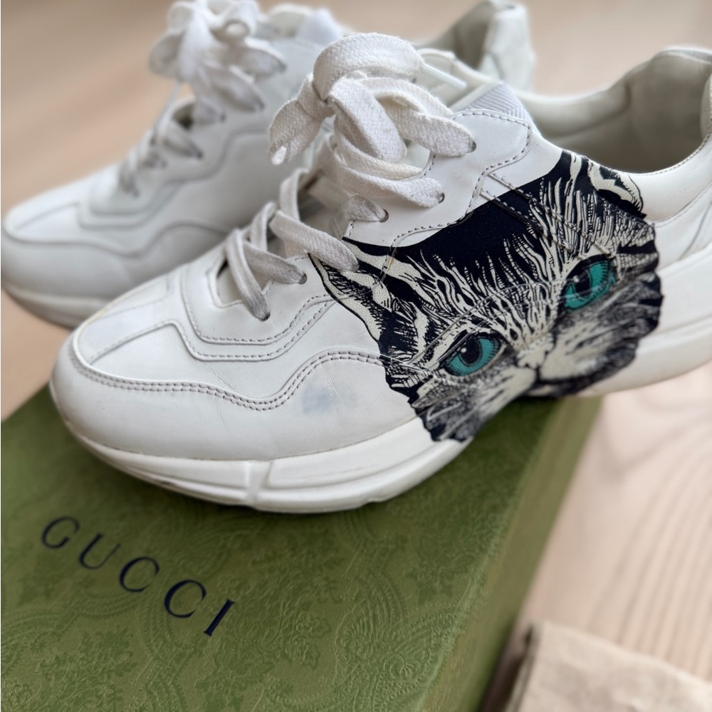 Authentic Gucci Rhyton Leather Sneakers – Limited Edition Cat Motif